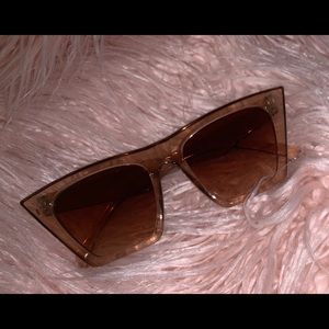 Brand new women’s sunglasses